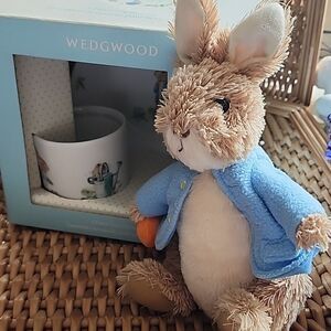 Wedgewood Bowl & Mug 2 Piece Nursery Set With Peter Rabbit Plushie Bonus